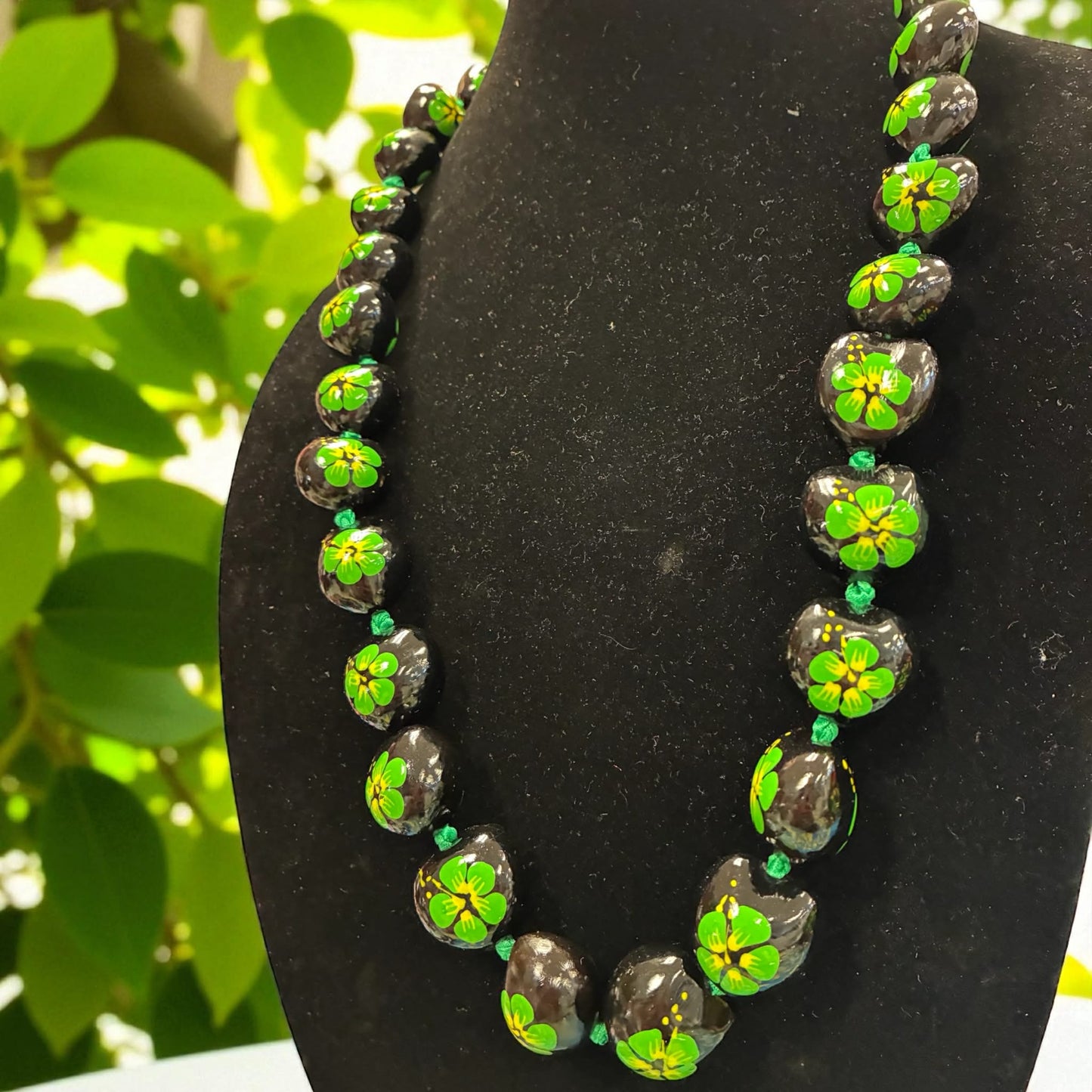 Authentic Kukui Nut Necklace 32” – Hawaiian Lei Jewelry | Black and Green center floral