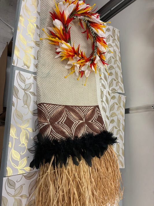 Pre-ordered Pale Crown and Polynesian Hula Attire