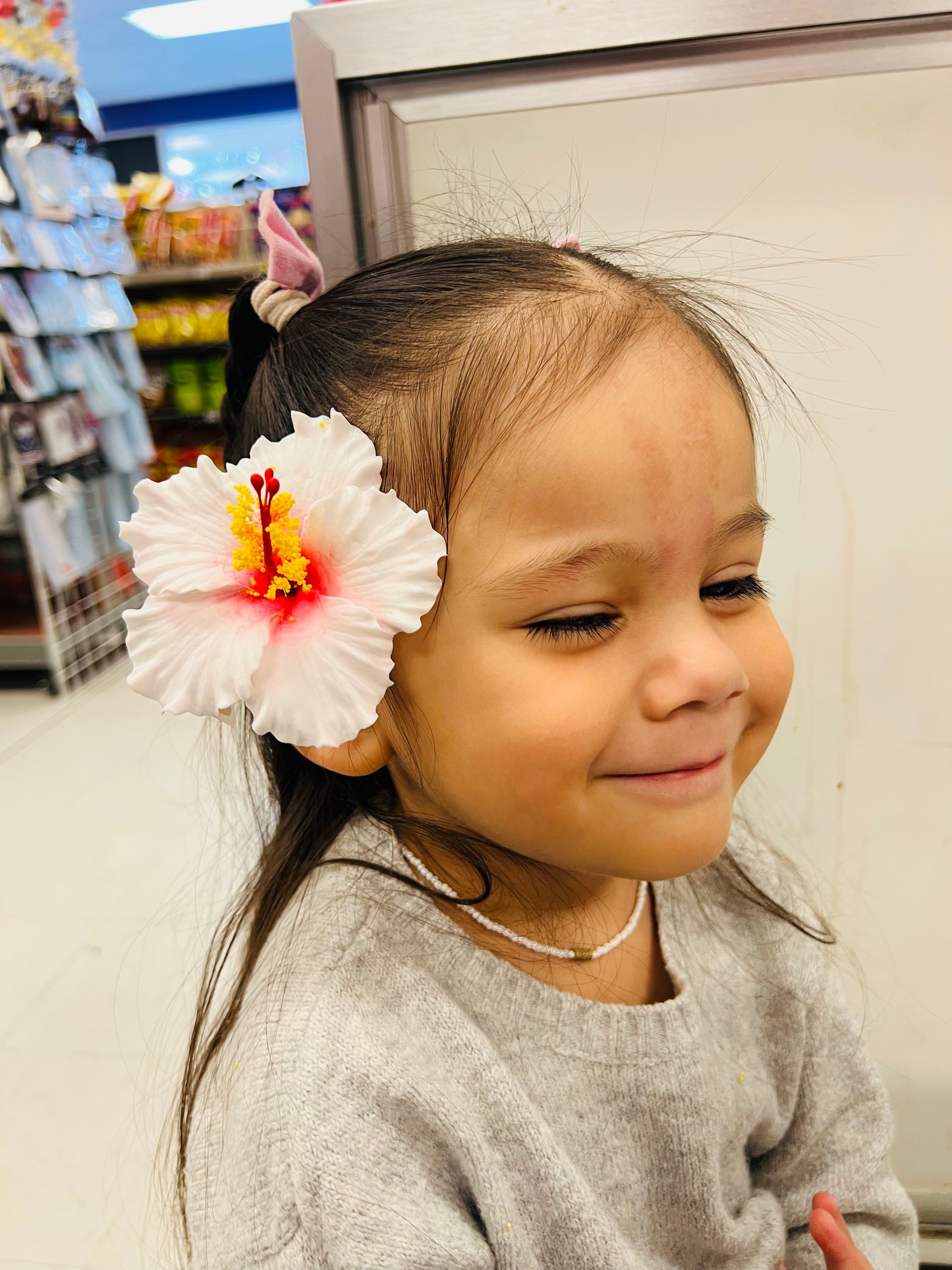 HIBISCUS Hair Flower White AOLFL026 (9cm)