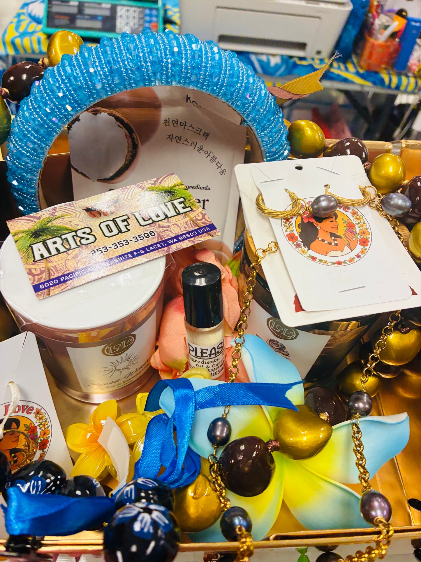 GIFT BOX Island Inspired (Random) – $99