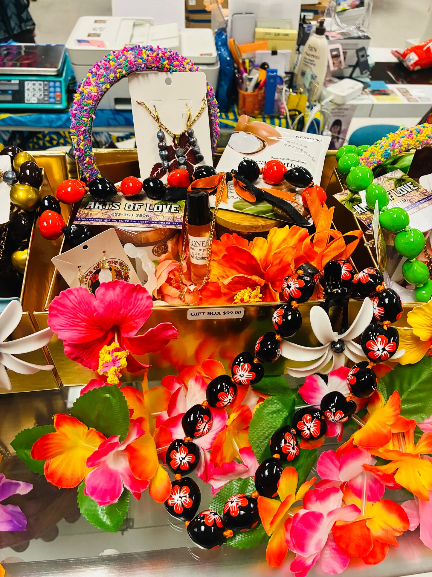 GIFT BOX Island Inspired (Random) – $99